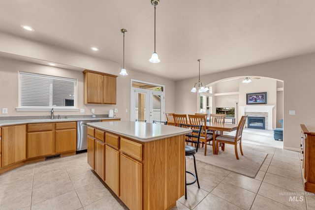 2002 Park View Dr, Twin Falls, ID 83301
