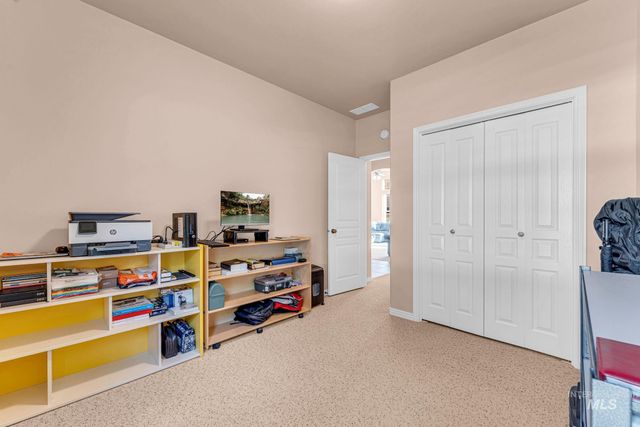 2002 Park View Dr, Twin Falls, ID 83301