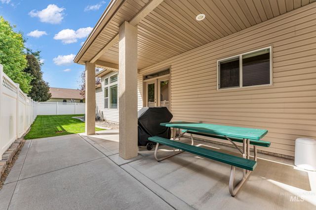 2002 Park View Dr, Twin Falls, ID 83301