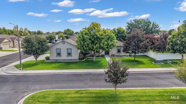 2002 Park View Dr, Twin Falls, ID 83301