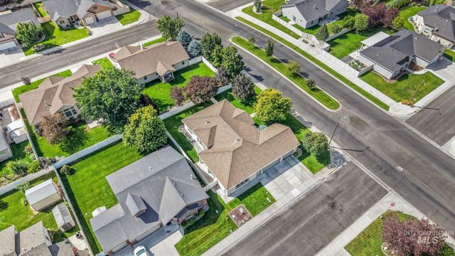 2002 Park View Dr, Twin Falls, ID 83301