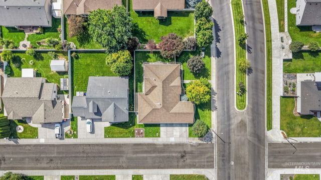 2002 Park View Dr, Twin Falls, ID 83301