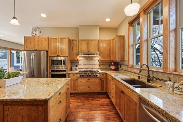 2322 NW High Lakes Loop, Bend, OR 97703