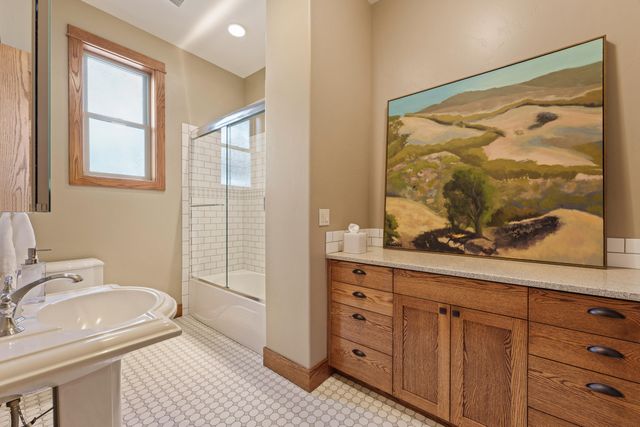 2322 NW High Lakes Loop, Bend, OR 97703