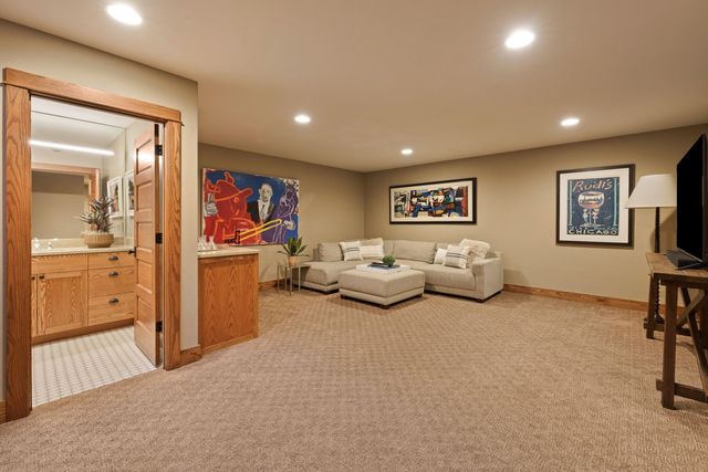 2322 NW High Lakes Loop, Bend, OR 97703