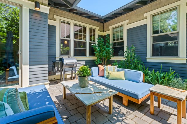 2322 NW High Lakes Loop, Bend, OR 97703