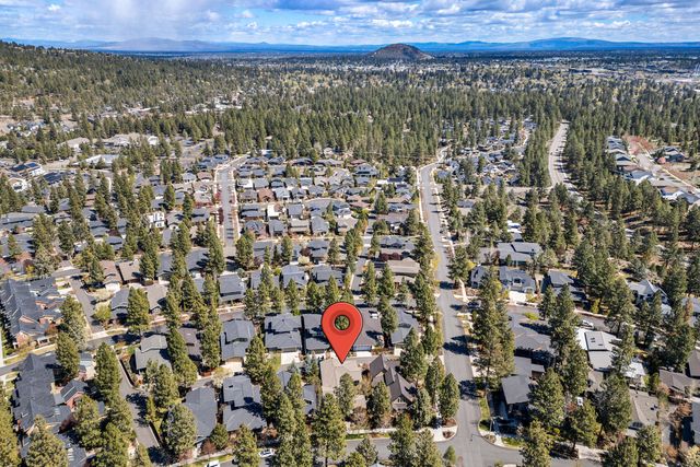 2322 NW High Lakes Loop, Bend, OR 97703