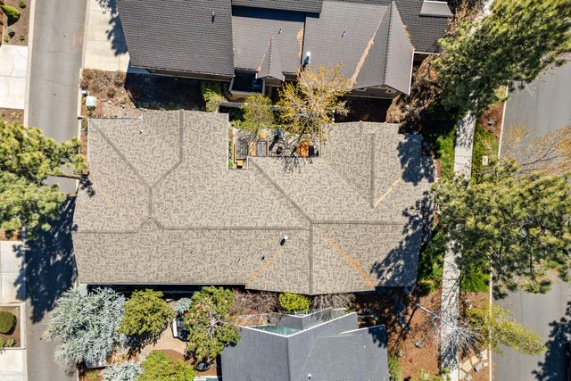 2322 NW High Lakes Loop, Bend, OR 97703