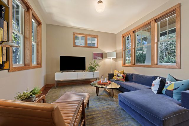 2322 NW High Lakes Loop, Bend, OR 97703