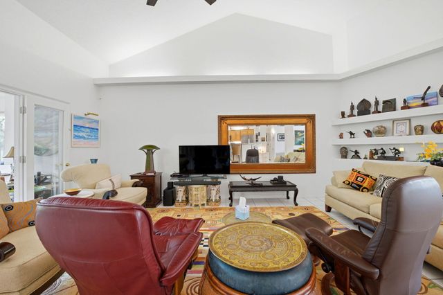 2584 Holley Way, Navarre, FL 32566