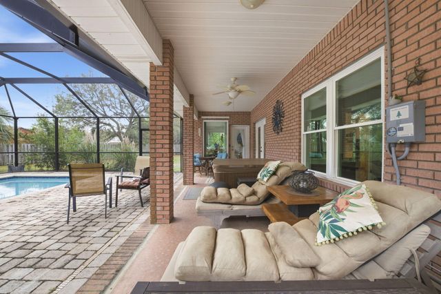 2584 Holley Way, Navarre, FL 32566