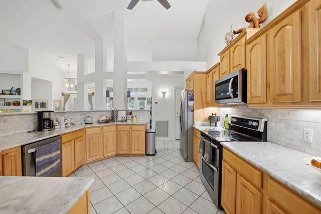 2584 Holley Way, Navarre, FL 32566