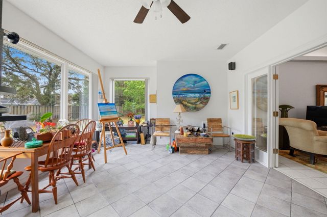 2584 Holley Way, Navarre, FL 32566