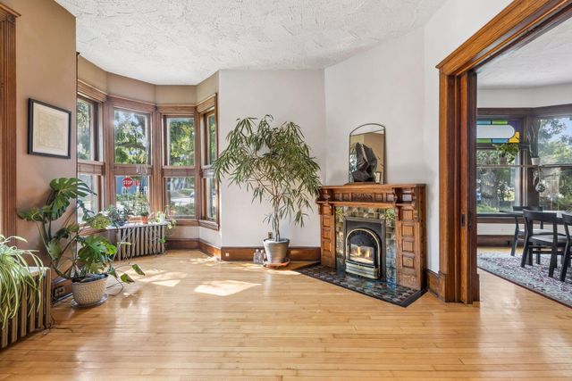 1506 Washington Street NE, Minneapolis, MN 55413