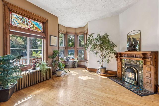 1506 Washington Street NE, Minneapolis, MN 55413