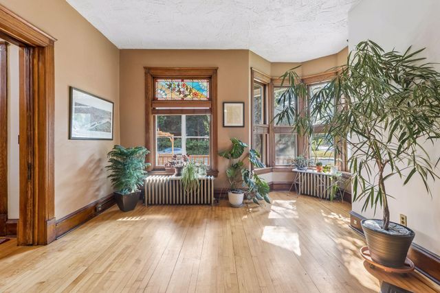 1506 Washington Street NE, Minneapolis, MN 55413