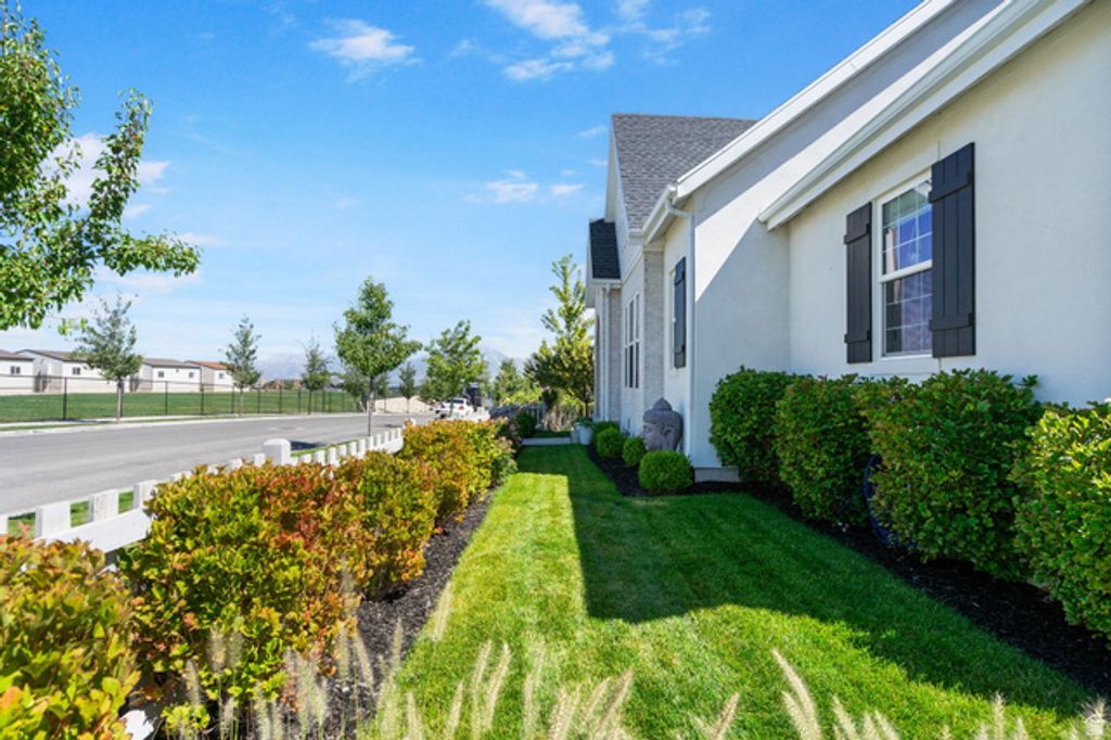 6373 W MOON VALLEY DR., South Jordan, UT 84009 — photo 5
