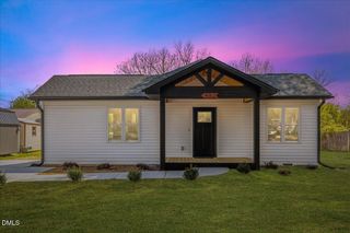 402 Poplar Street, Graham, NC 27253