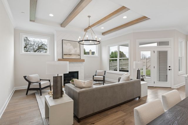 2115 Hollydale Aly, Franklin, TN 37064