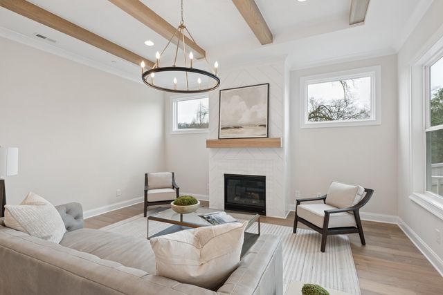 2115 Hollydale Aly, Franklin, TN 37064