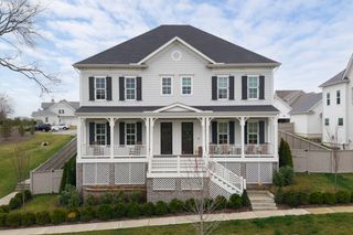 2115 Hollydale Aly, Franklin, TN 37064