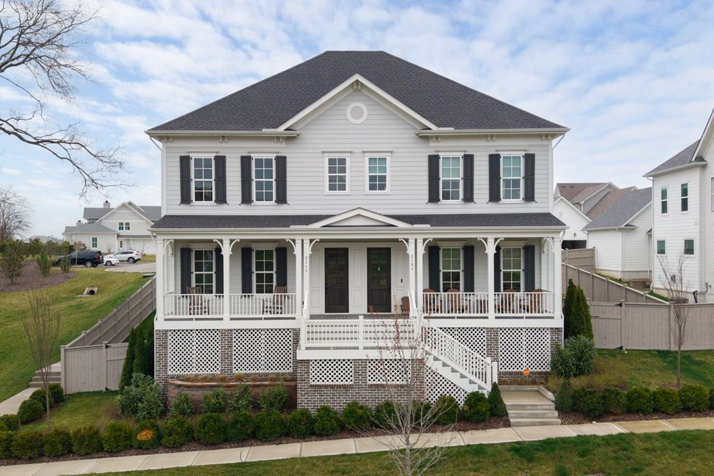 2115 Hollydale Aly, Franklin, TN 37064
