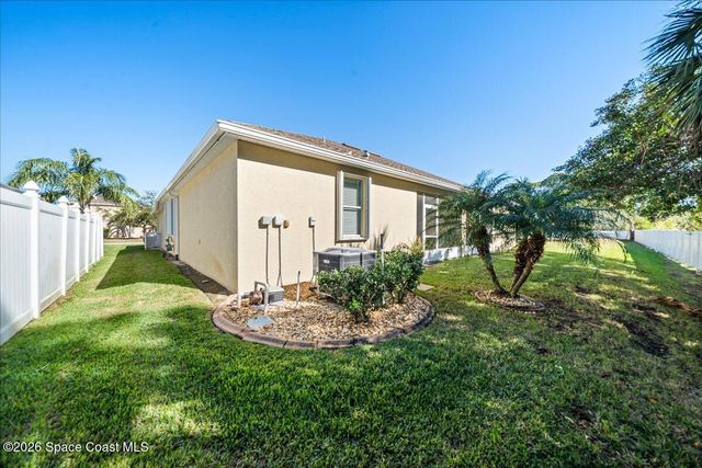 220 Grouper Circle SE, Palm Bay, FL 32909