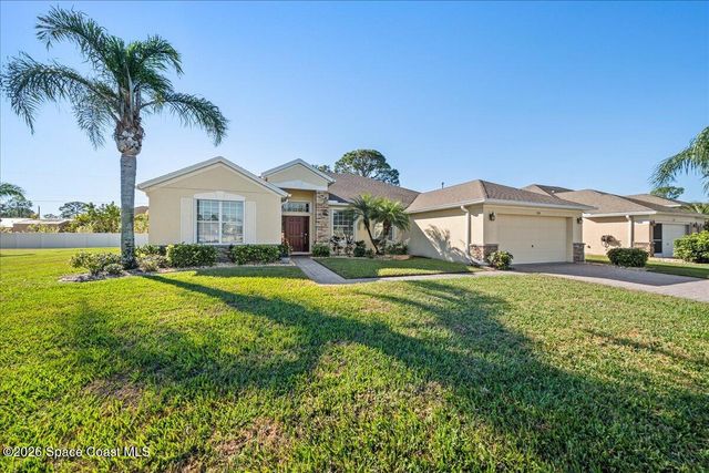 220 Grouper Circle SE, Palm Bay, FL 32909