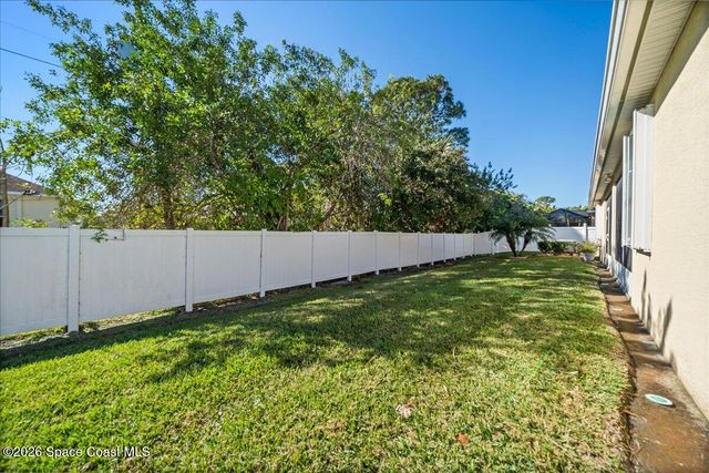 220 Grouper Circle SE, Palm Bay, FL 32909