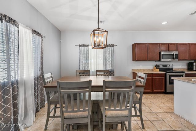 6522 E Brushback Loop, Tucson, AZ 85756