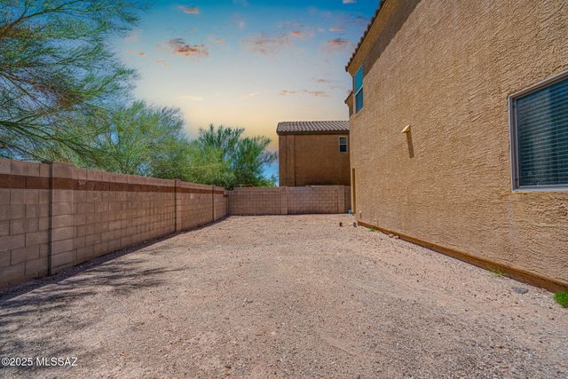 6522 E Brushback Loop, Tucson, AZ 85756