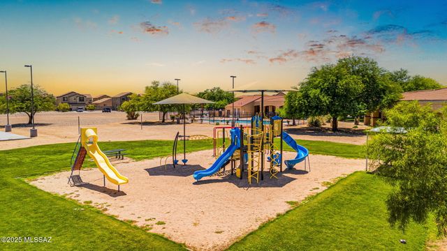 6522 E Brushback Loop, Tucson, AZ 85756