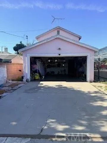 4624 E Rosecrans, Compton, CA 90221