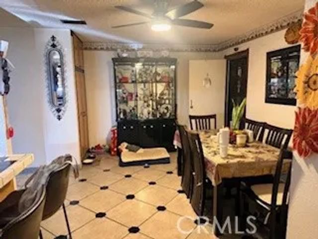 4624 E Rosecrans, Compton, CA 90221