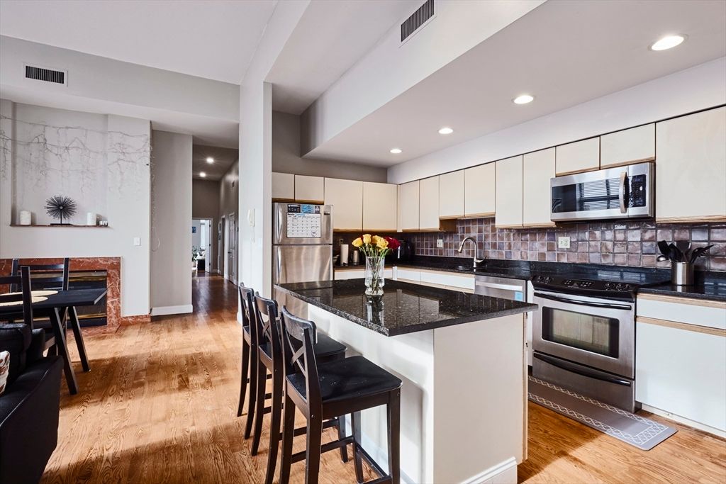 841 Parker Street 306, Boston, MA 02120