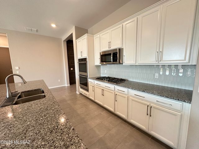 12474 N Appling Avenue, Marana, AZ 85653