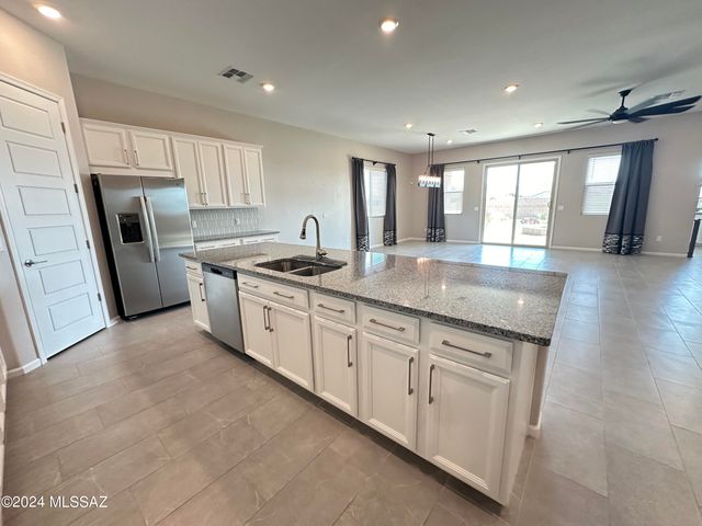 12474 N Appling Avenue, Marana, AZ 85653