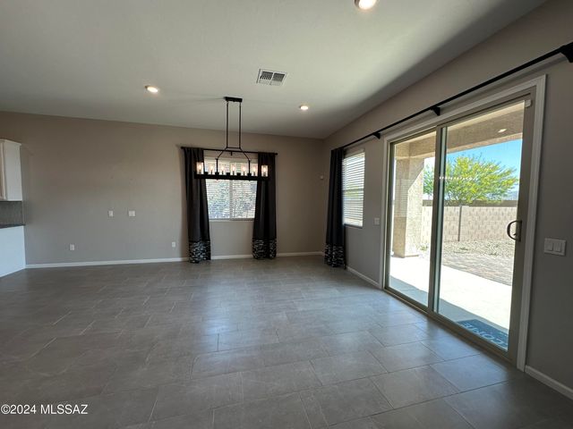 12474 N Appling Avenue, Marana, AZ 85653
