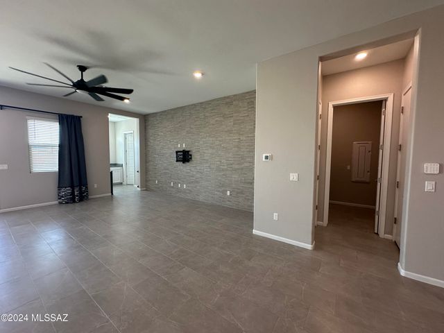 12474 N Appling Avenue, Marana, AZ 85653