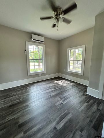 112 E Lakeview, Henderson, TX 75652