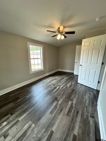 112 E Lakeview, Henderson, TX 75652