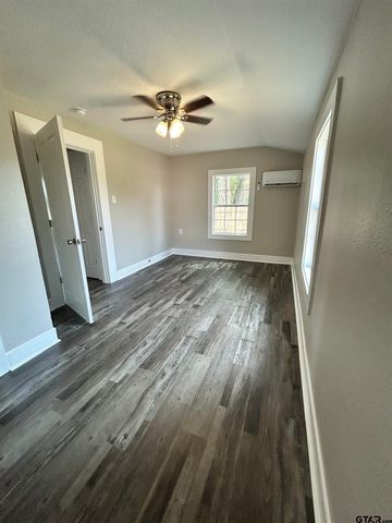 112 E Lakeview, Henderson, TX 75652