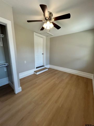 112 E Lakeview, Henderson, TX 75652