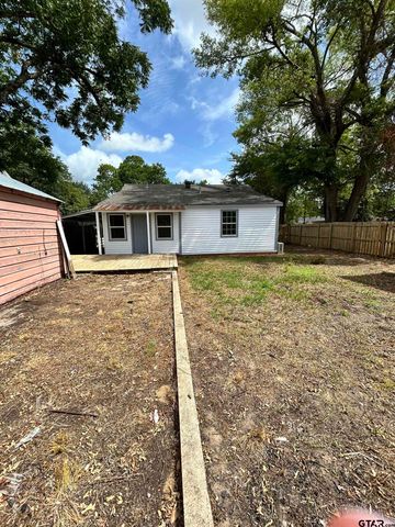 112 E Lakeview, Henderson, TX 75652