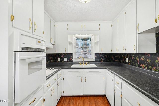 106 May Street, Dunn, NC 28334