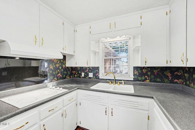 106 May Street, Dunn, NC 28334