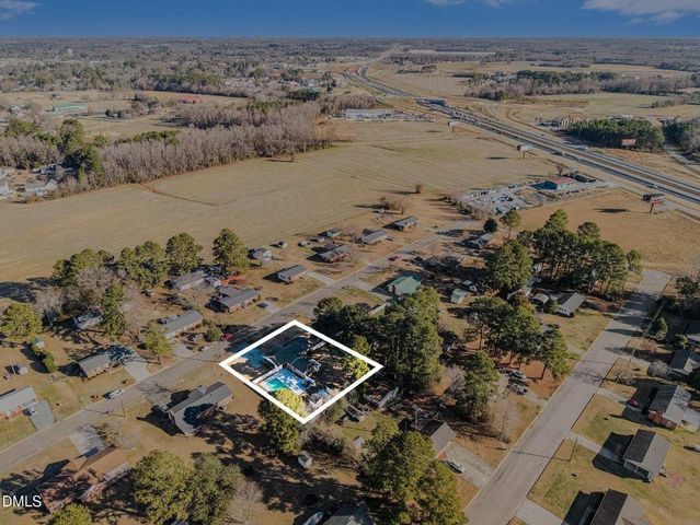 106 May Street, Dunn, NC 28334