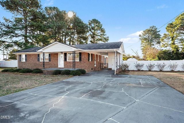 106 May Street, Dunn, NC 28334