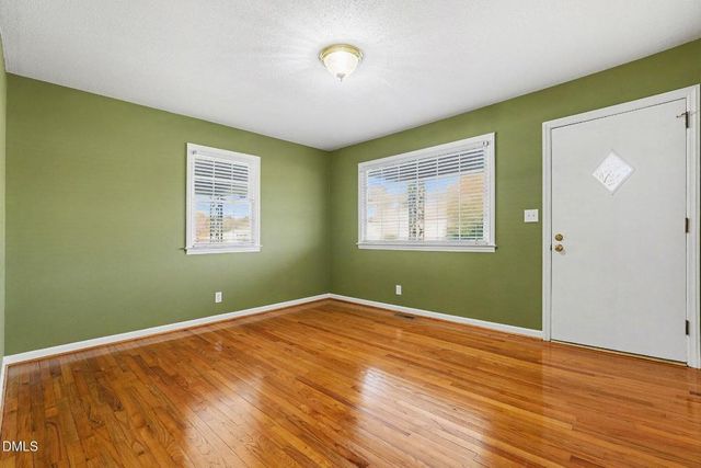 106 May Street, Dunn, NC 28334