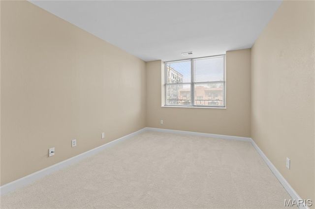 5630 Pershing Avenue 34, St Louis, MO 63112